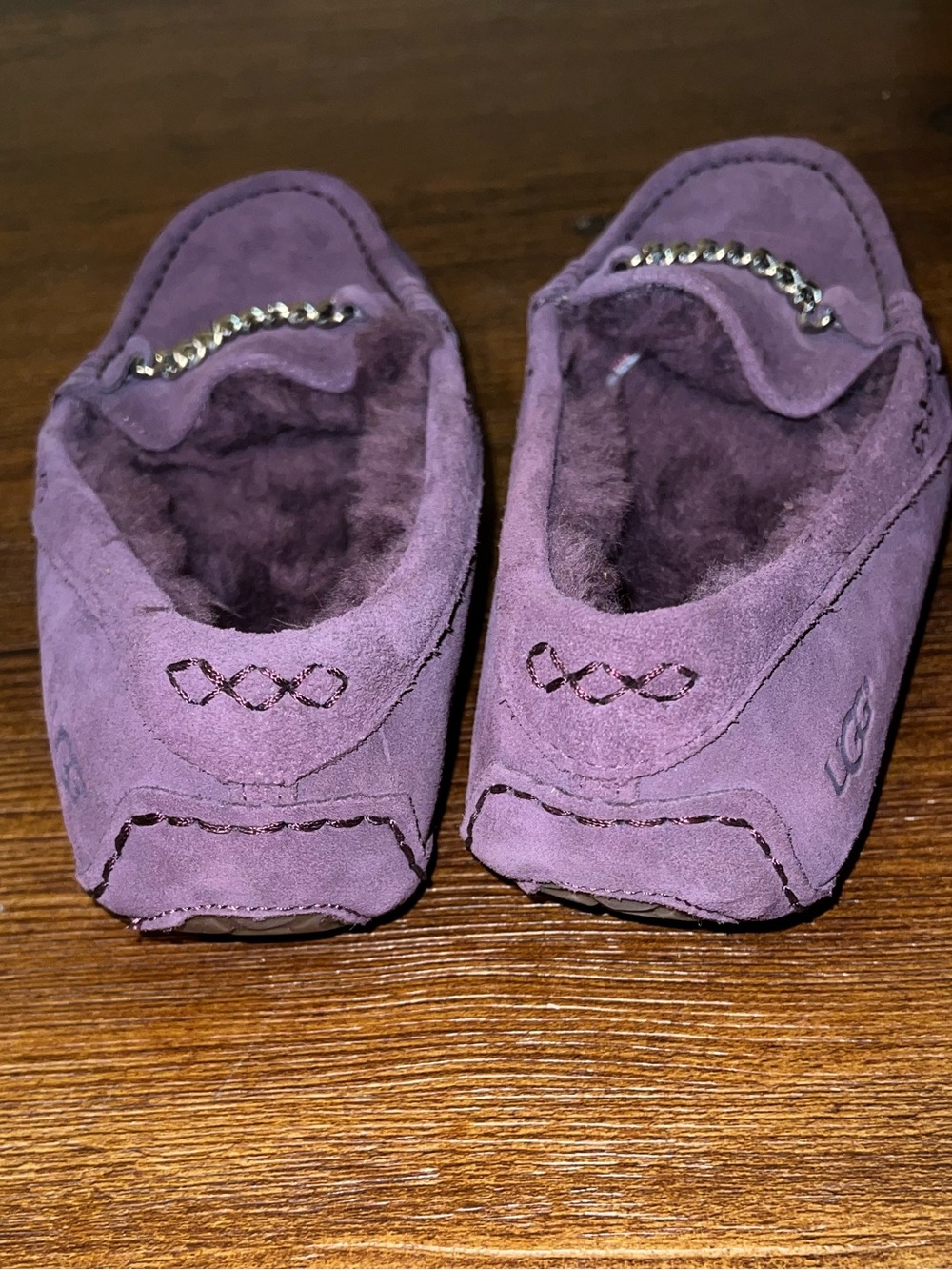 UGG Australia Purple Ansley Suede Fuzzy Moccasin Chain Link Slippers Size 7 - Picture 6 of 9